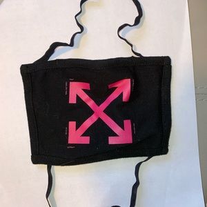 Off-White Face Mask Pink/Black